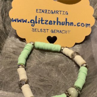 Armband mit Halbedelsteinperle und Metallperlen