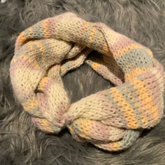 Stirnband gestrickt aus Wolle